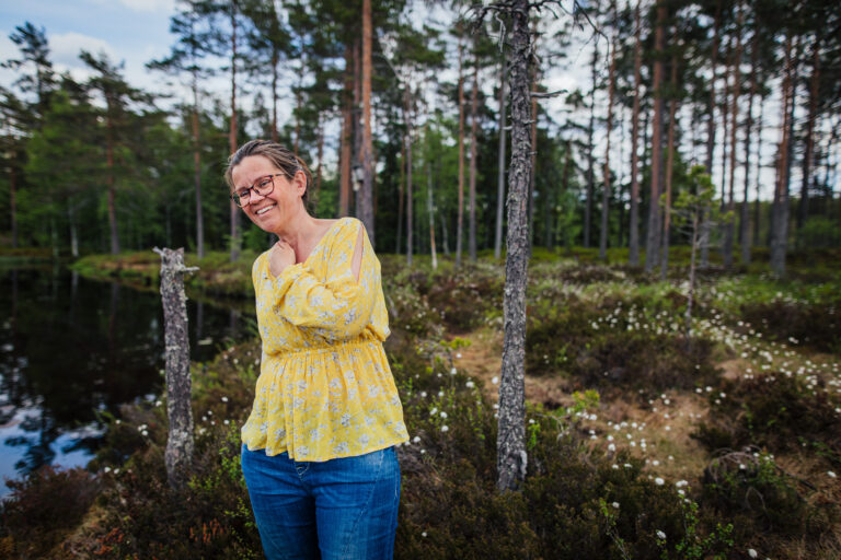 Vi ble med Lotte tilbake til Svarttjernet for første gang siden ulykken som fremdeles preger henne.