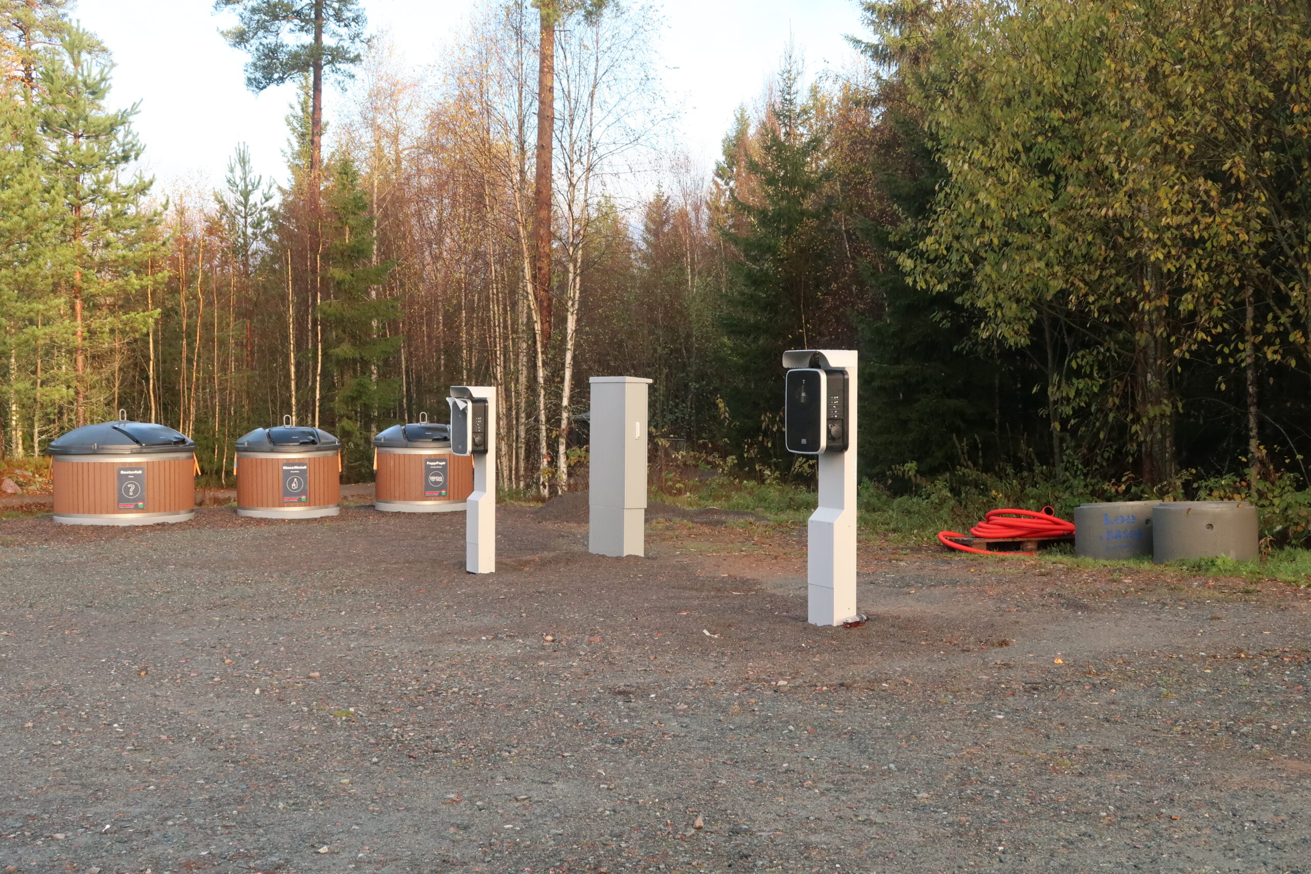Nå kan el-bilen lades mens du går en golfrunde.