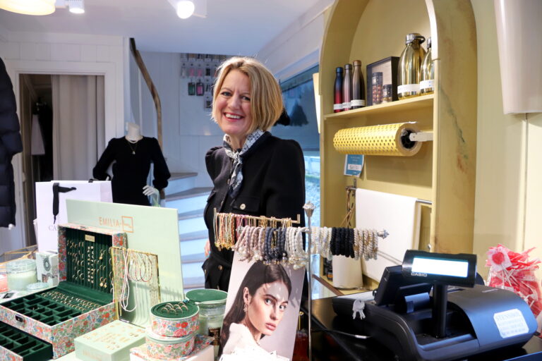 Pia Lena Bakli er daglig leder i motebutikken Casa Blanca på Kongsvinger.