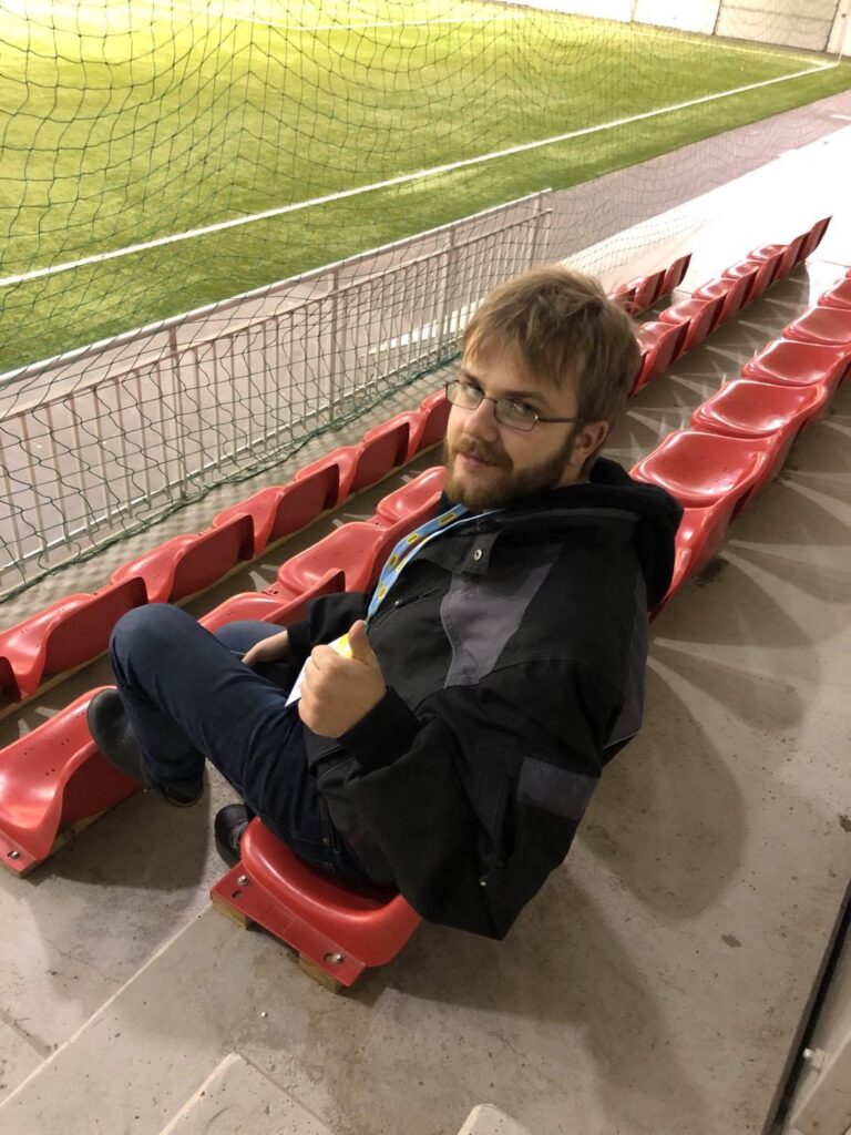 Hans Christian Sjøli er i Bergen for å heie frem KIL.