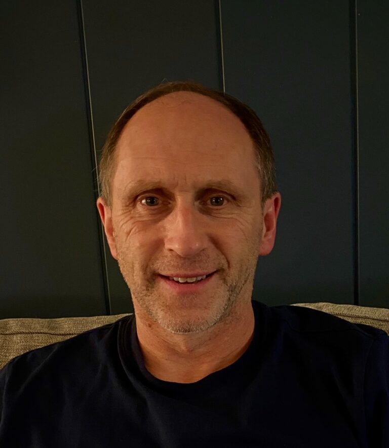 Vidar Sanderud har en tydelig oppfatning og mening om hvor ny E16 bør ligger.