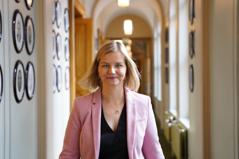 Kunnskapsminister Guri Melby (V).