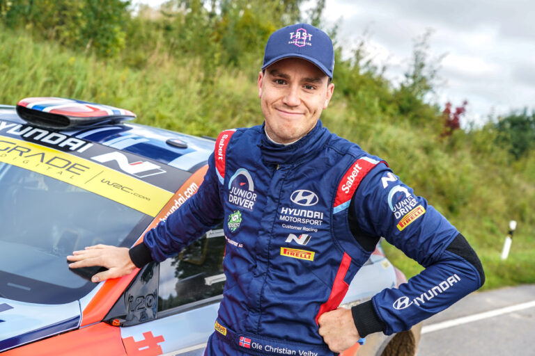 Ole Christian Veiby får sin debut i en fullblods WRC-bil under årets siste VM-runde.