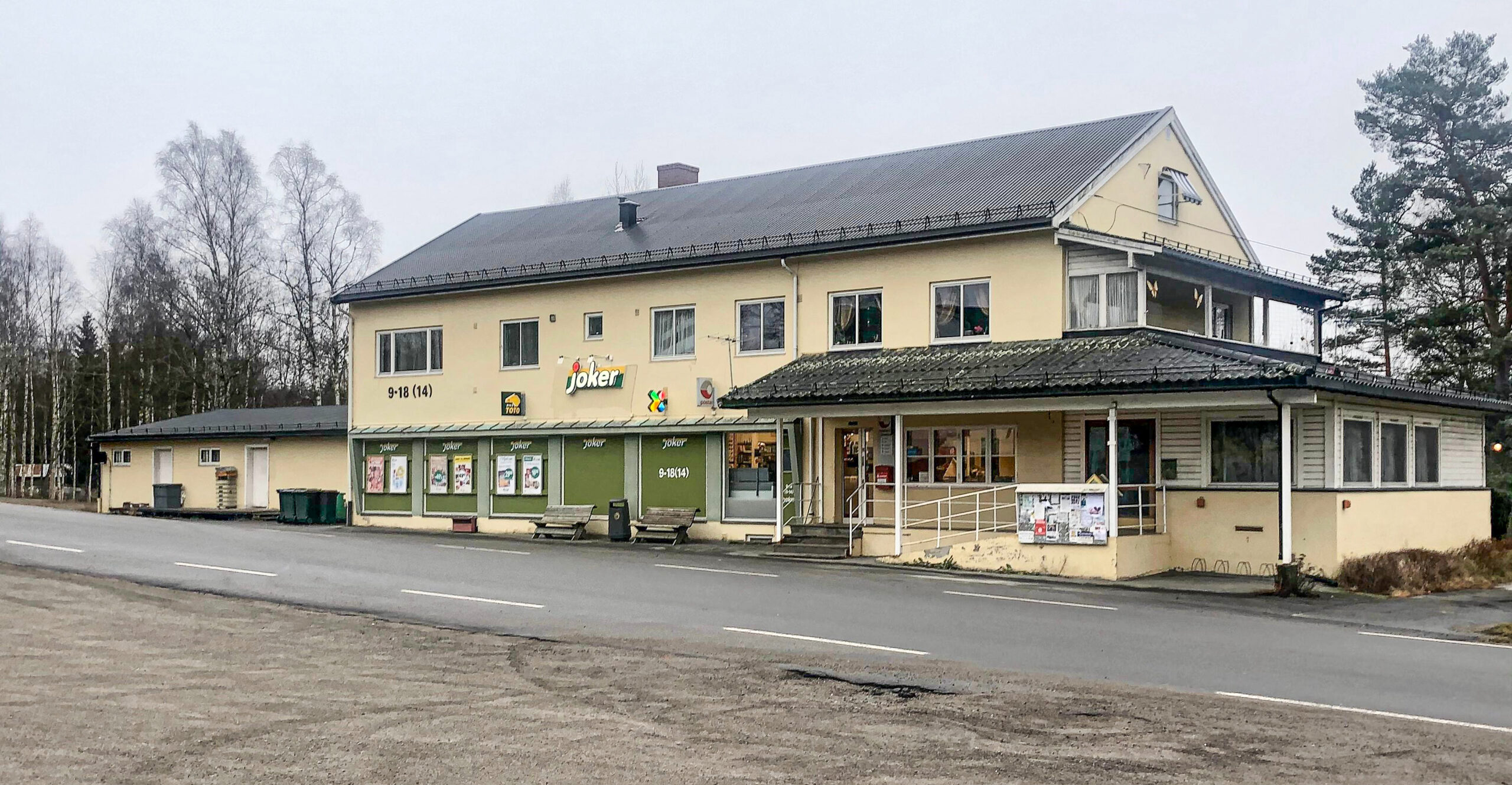 Dette er Joker Austmarka, perfekt beliggenhet rett ved hovedveien.
