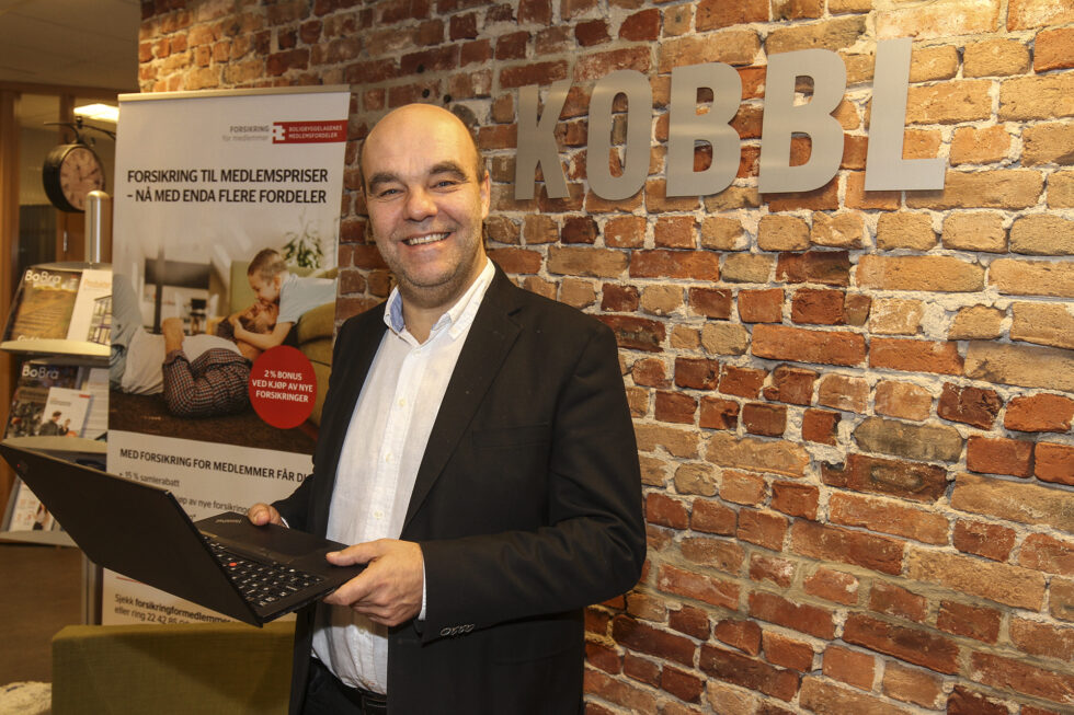 Odd Henning Dypvik, administrerende direktør i KOBBL, forteller at boligbyggelaget tilbyr en rekke tjenester.