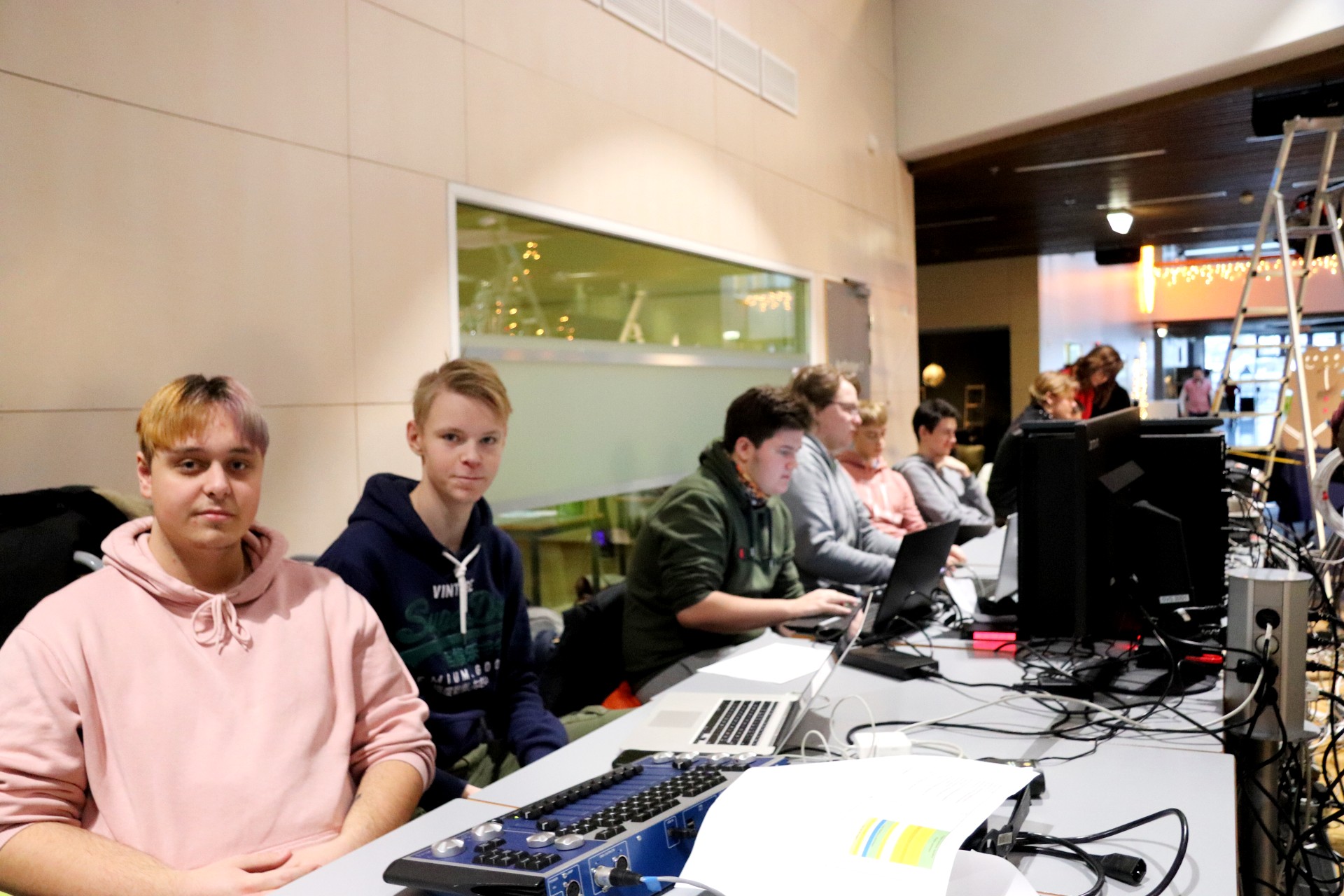 Vg3-elever ved Elektro og datateknologi har ansvar for lys.