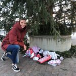 Gavene ble revet bort under treet, til Bianca Eckbos store fornøyelse. Dette vil hun skal bli en juletradisjon.