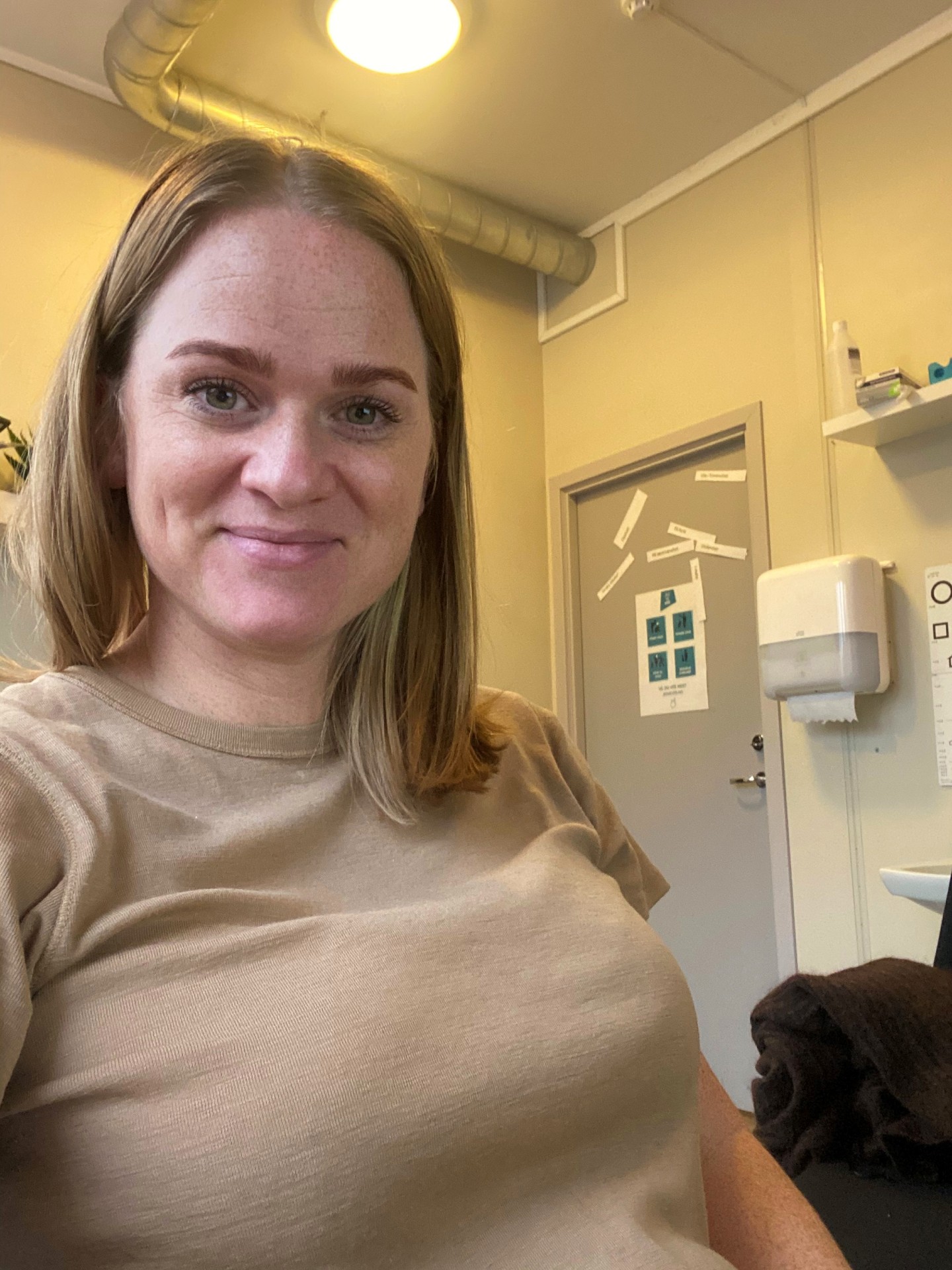 Helsesykepleier Linda Langfoss Utgård er kommunens vaksinekoordinator.