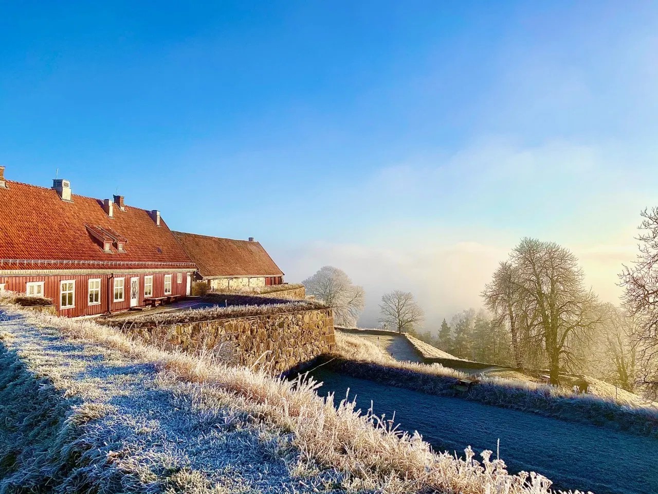 På festningen i frostkledde november