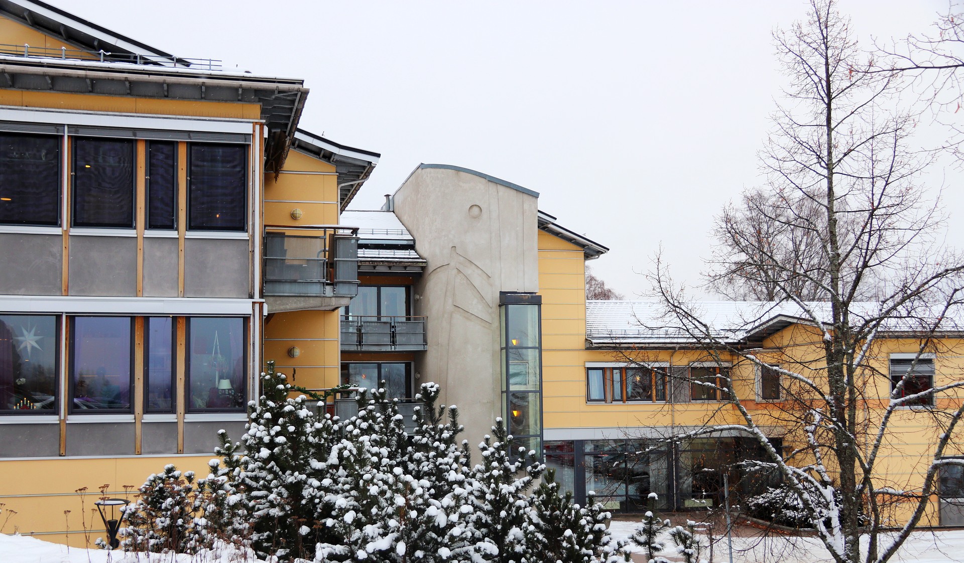 Langelandhjemmet. Den første koronavaksinen i kommunen ble satt her 7. januar. Besøkstoppet ved sykehjemmene oppheves fra onsdag, men kommunen ber om at besøk begrenses frem til andre dose av koronavaksinen er satt.