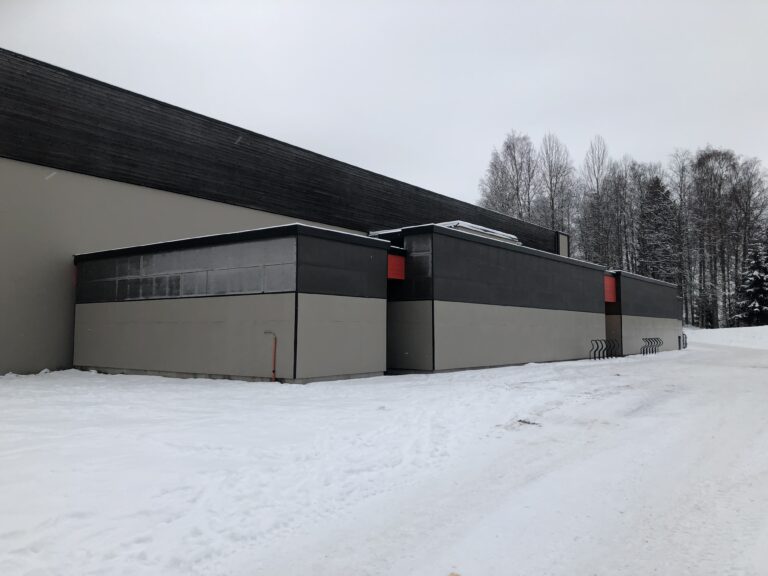 Kommunen legger planen videre for vaksinasjon og har bestemt at massevaksinasjon skal foregå her i Holthallen.
