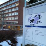 Ahus hadde også besøksstopp fra 12. mars til 5. juni 2020. Besøkstoppen som innføres 23. januar 2021 praktiseres slik det ble gjort i denne perioden.