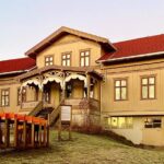 Museumsleder, Mona Holm, viste Mitt Kongsvinger arbeidet som nå gjøres der for å sette opp en ny, moderne utstilling om abort.