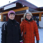 Ett av de fire foreslåtte alternativene til ny grunnskolestruktur i kommunens Skole- og Barnehagebehovsplan legger opp til å stenge Roverud barneskole. FAU-nestleder Elin Bergseth og leder Alexandra Kiesel-Bergersen sier de kan være åpne for de andre tre forslagene, men at det som innebærer å stenge grendeskolen blir mot sin hensikt.
