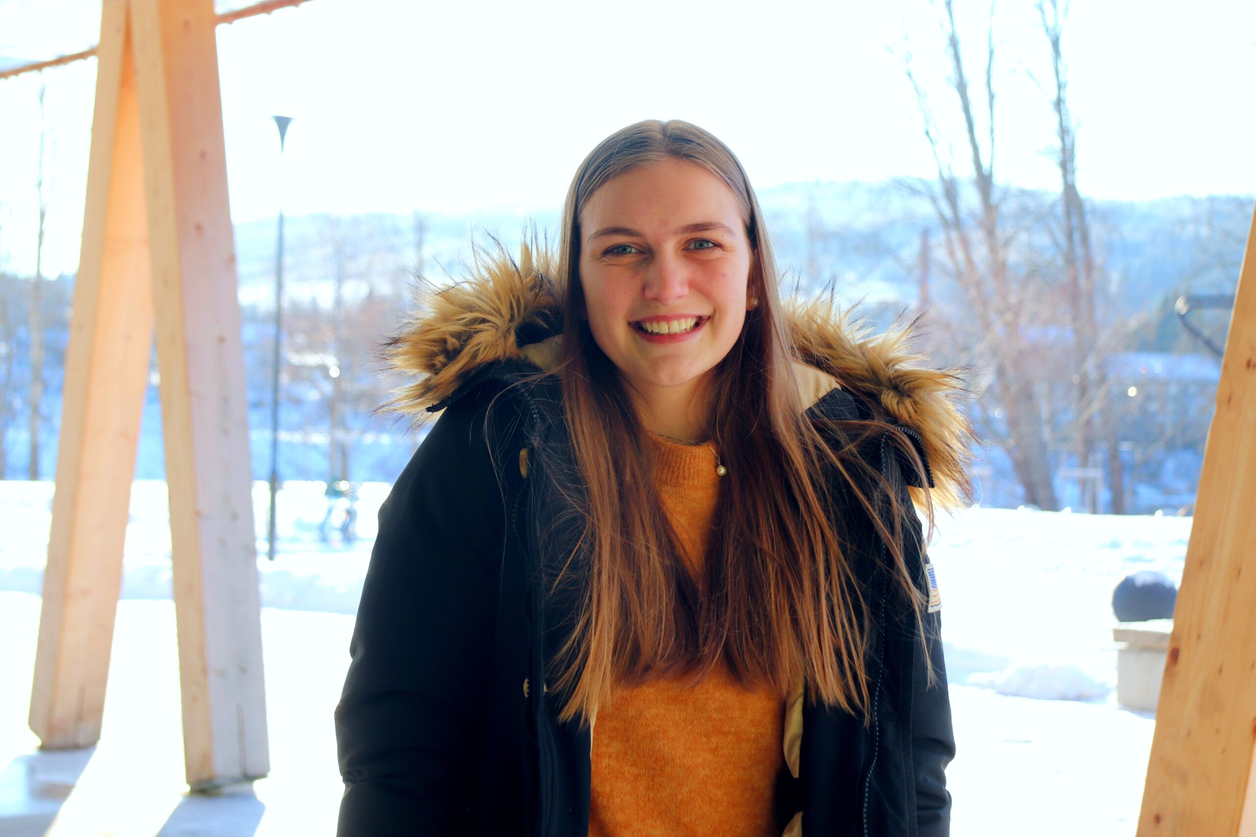 Sandra Tollhaug Moe (16) skal søke helse- og oppvekstfag. Drømmen er å bli sykepleier.