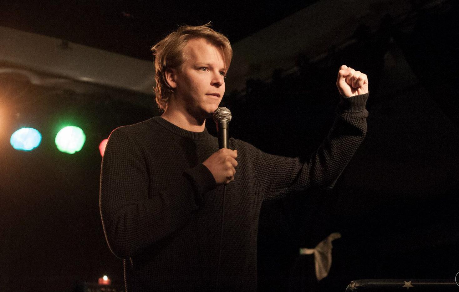 Showet til Rasmus Wold egner seg for sportsidioter med selvironi og de som lever med en sportsidiot.