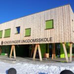 Det er to helsesykepleiere knyttet til Kongsvinger ungdomsskole. Rektor forteller hvor viktig de er for elevene, særlig under koronapandemien.