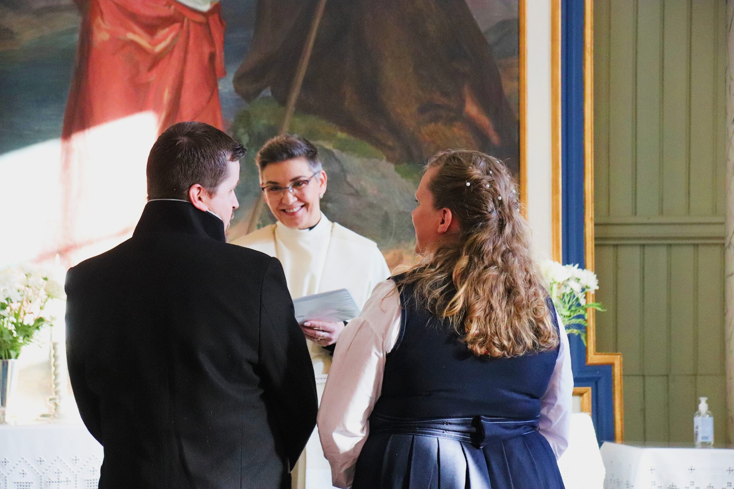 Camilla Lysholm og Morten Dalbakk giftet seg under drop-in-bryllup på Austmarka valentinsdagen. Prest Jóna Lovísa Jóns-Ólafsdóttir.