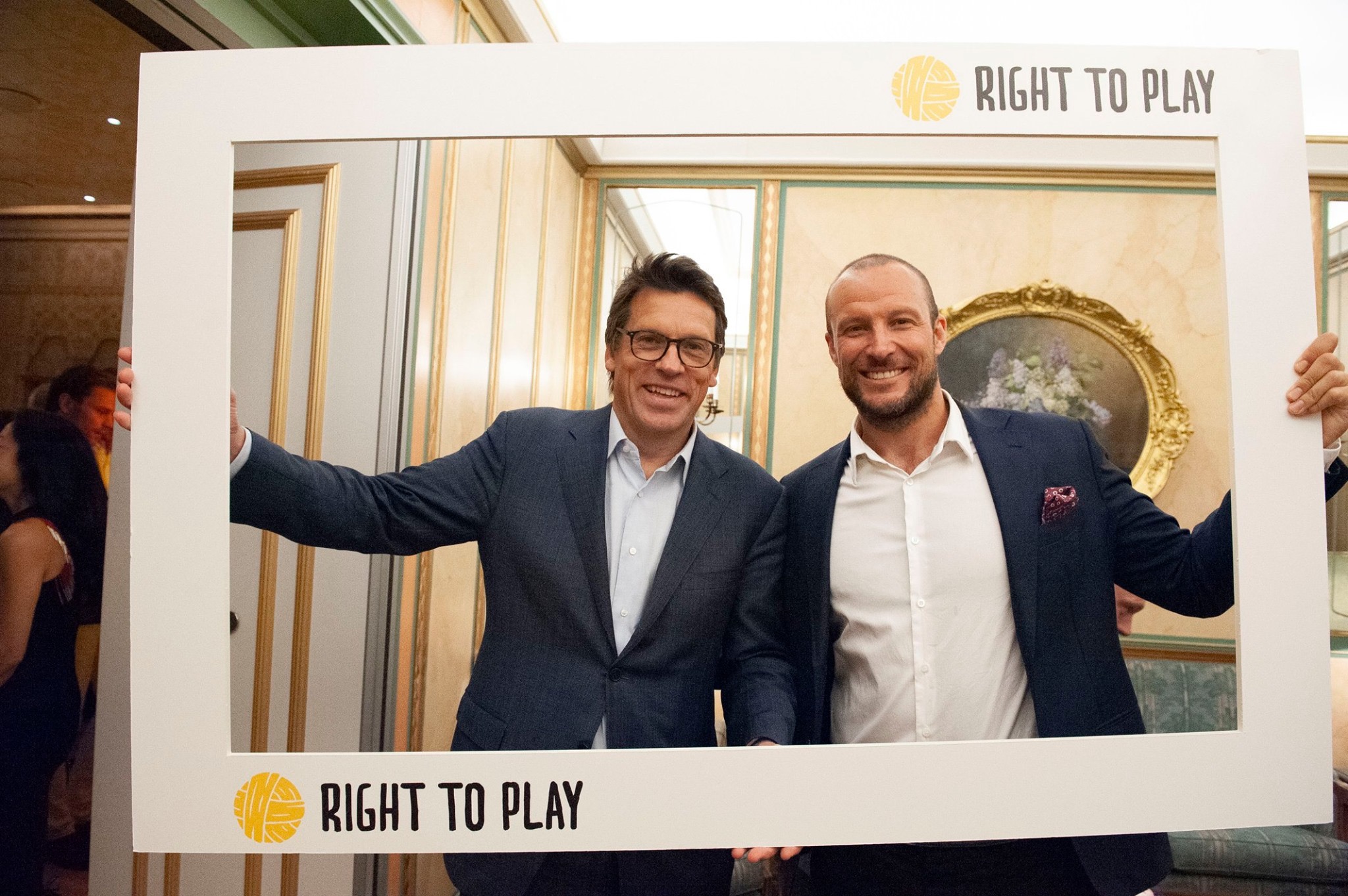 Johann Olav Koss er grunnlegger av Right To Play, mens Aksel Lund Svindal er en viktig ambassadør. – Jeg er veldig glad for at Jimmy er lederen vår i Norge, sier Koss.