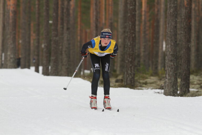Dorthe Lillebekk, som bor i Kongsvinger og representerer Magnor UL. Lørdag ble hun kretsmester i klasse J14.