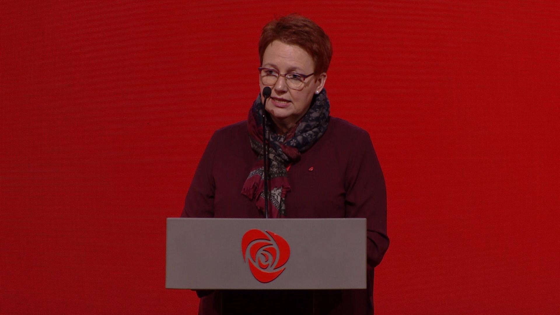 Elin Såheim Bjørkli taler under Arbeiderpartiets landsmøte i 2019