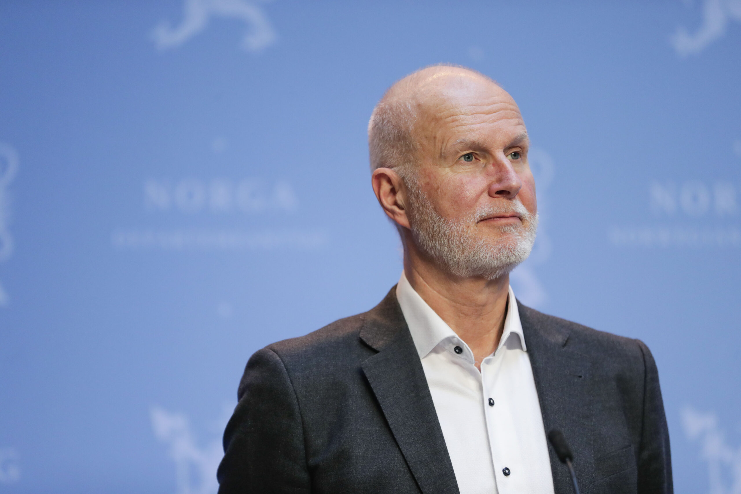 Helsedirektør Bjørn Guldvog under pressekonferanse om koronasituasjonen i forbindelse med påskeferie.