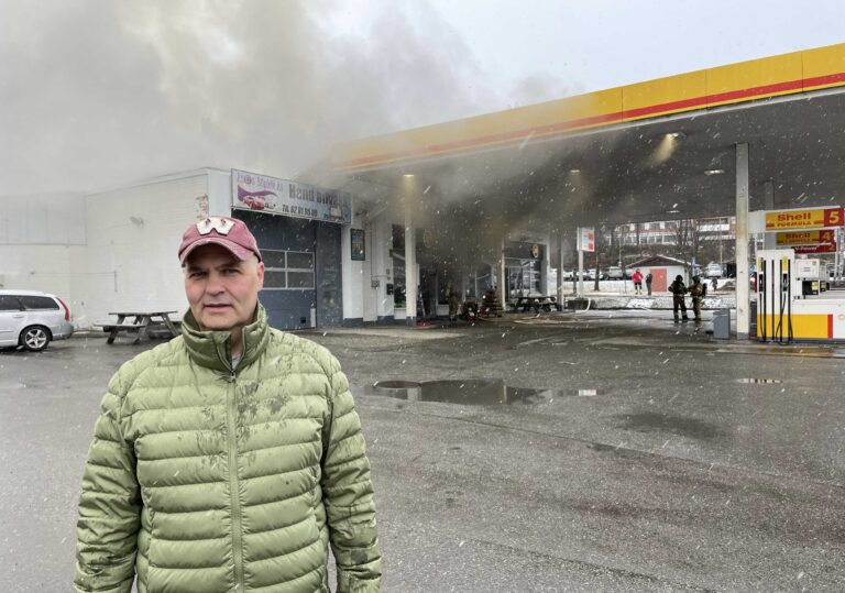 Morgan Vikertorpet var en av de som varslet om brannen ved Jafs. Han forsøkte å slukke de første flammene, men forsto at det var nytteløst.