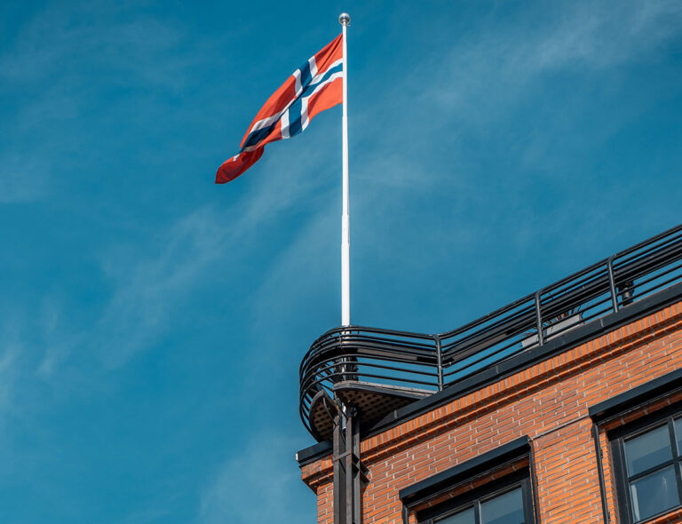 – Av alle dager i året er vel 17. mai den dagen vi er mest opptatt av været. Men det kan være store variasjoner, sier klimaforsker Jostein Mamen ved Meteorologisk institutt.