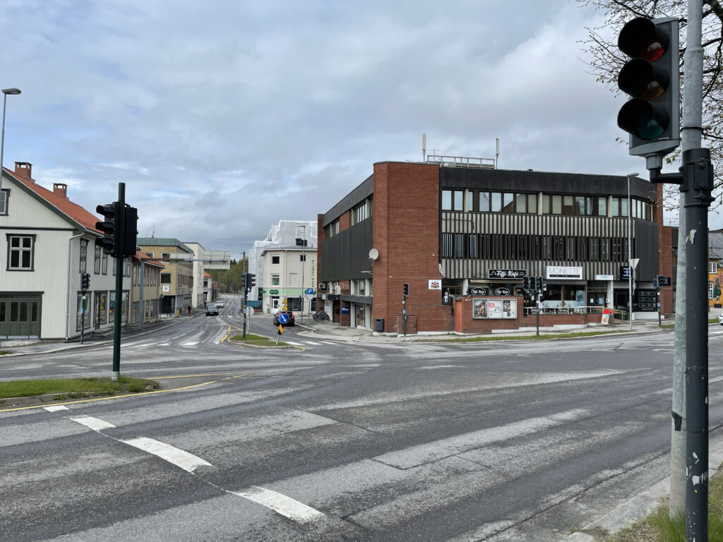Innlandet fylkeskommunes samferdselsutvalg har foreslått å bevilge tre millioner kroner til krysset Brugata-Storgata.