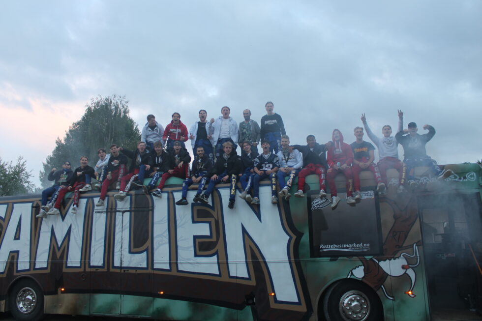 Stående fra enstre: Peder Steinbekken Bratberg, Casper Repshus, Sigurd Frette Ødegaard, Nikolai Haldammen, Remi Heireth og Kristoffer Rogstadmoen. Sittende fra venstre: Kasper Jørgensen, Pål Erik Andersen, Henrik Michaelsen, Ola Nilssen, Jonas Reinsborg, Jørgen Tørrissen, Siver Botani, Bendik Hermansen, Jonas Tørrissen, Christoffer Heien, Jonas Linstad, Intrabut Khotjangreed, Mattis Smestad, Lars Martin Logna, Kristian Pedersen og Rasmus Risdal.