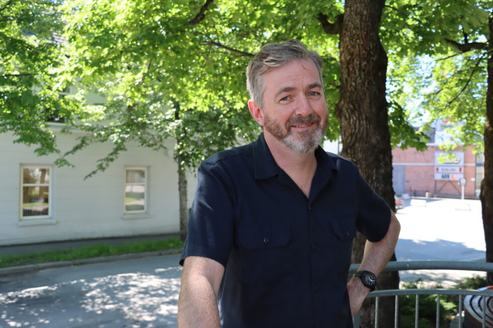 Even Finsrud tror skikkelig Godsprell ville være til underholdning både for religiøse og ikke-troende.