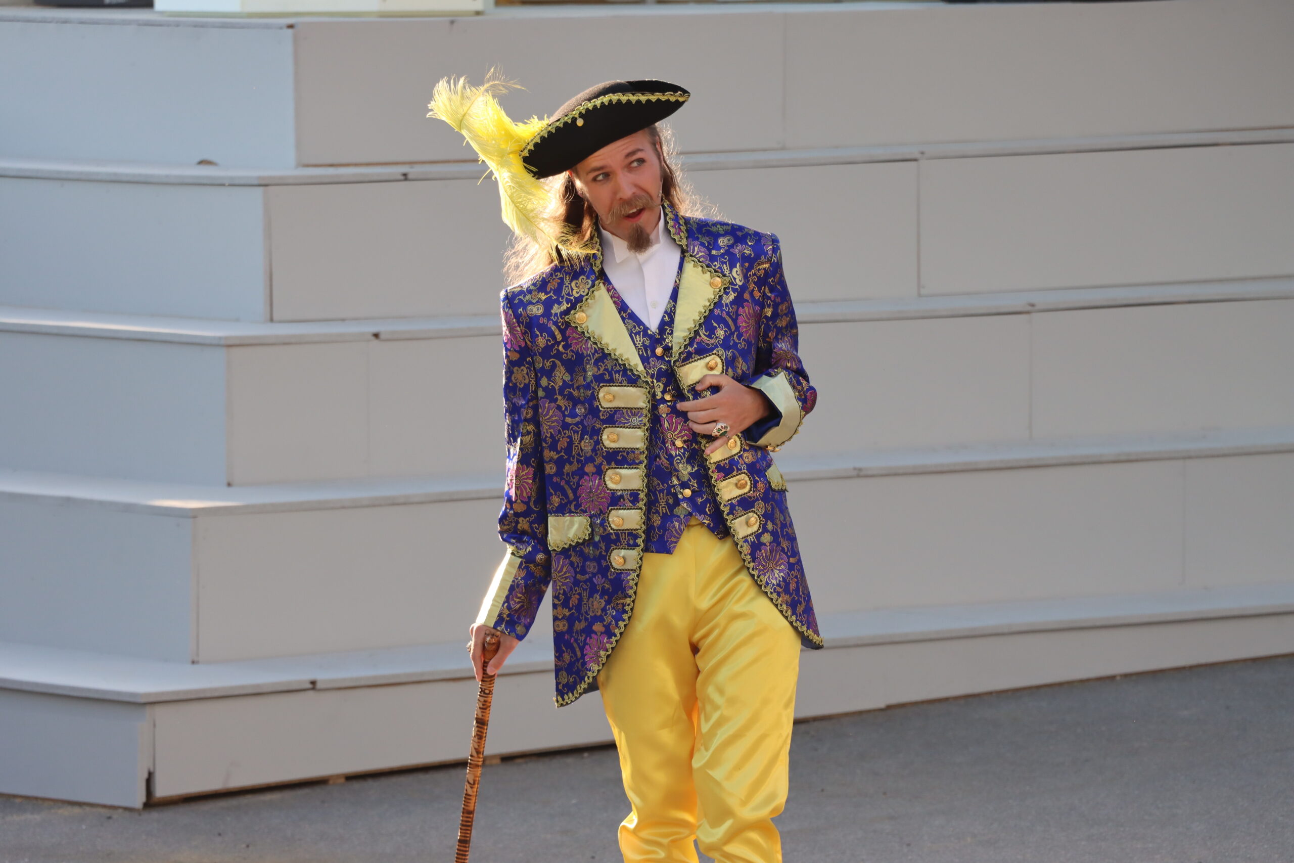Denne partysvensken gir nordmennene på festningen nok å tenke på.