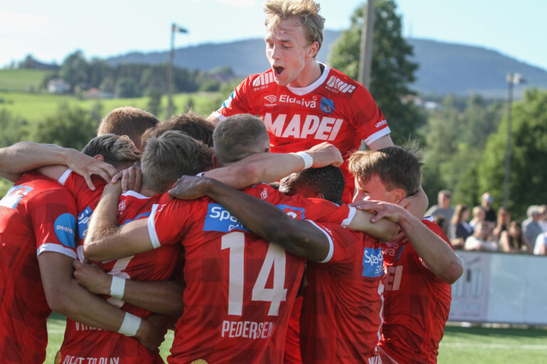 Sander Marthinussen var hoppende glad etter at KIL hadde inntatt tabelltoppen.