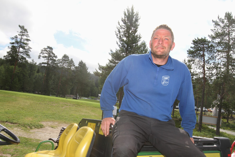 Raimond Nybakk kan smile til livet og glede seg til en fremtidig jobb som leder. Slik var det ikke for noen år siden da han var tungt kriminell og rusmisbruker.