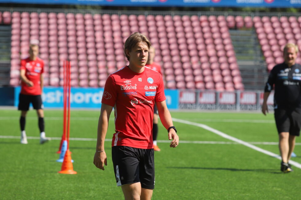I cupkampen mot Elverum får Alexander Håpnes sjansen har har ventet på. Da får han sin debut fra start.