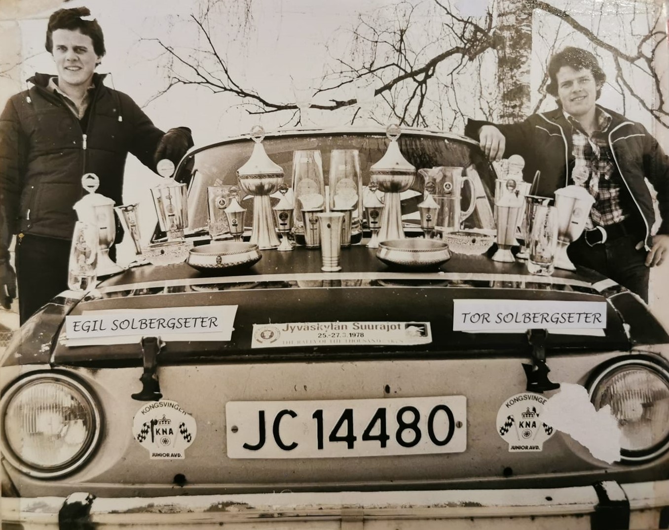 Brødrene Egil og Tor Solbergseter samlet mange pokaler med sin Skoda rallybil i årene 1976 til 1981. Planene om å begynne å kjøre igjen ble lagt på hylla da Egil døde etter en kreftsykdom i vinter.