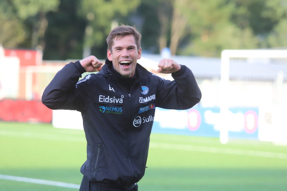 Det var absolutt ikke noe å utsette på humøret til Eirik Mæland etter kampen.