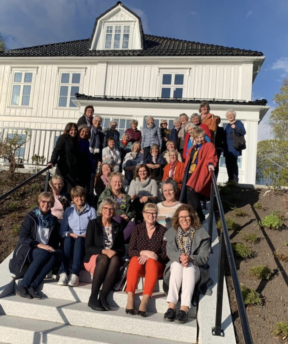 Kvinnenettverket Soroptimist sin lokale klubb i Kongsvinger feirer i år 70 år. Her et bilde fra en samling før pandemien.