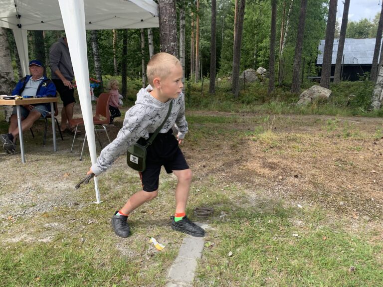 Milian Håven fikk ei pen gjedde på kroken i fiskekonkurransen og tok med den en solid ledelse.