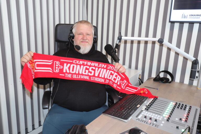 Hvert 25. år feirer Pål Erik Berntsen bursdag med å se Moss-KIL. Lørdag kommenterer han som vanlig KIL på Radio Kongsvinger.
