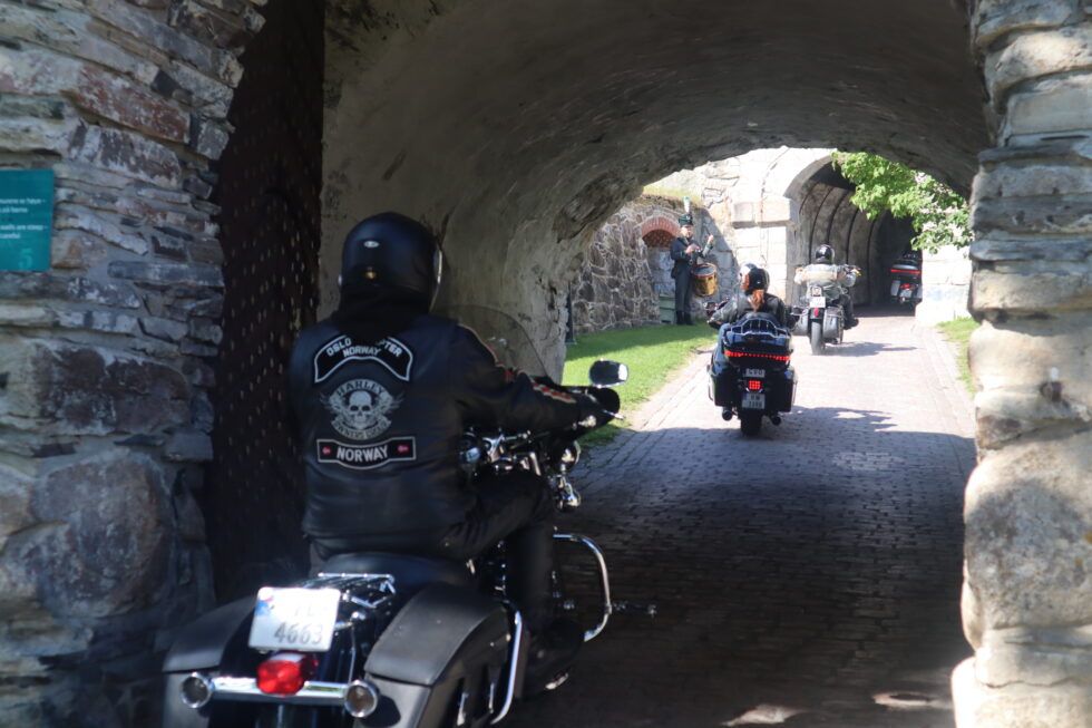 Mer enn 80 motorsykler av merket Harley Davidson inntok søndag Kongsvinger festning