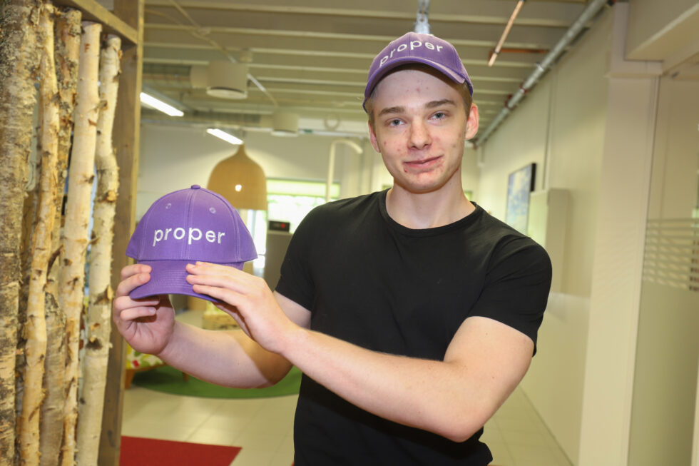 Håkon Ellingsen opplever en vill interesse for Properfans før plattformen er lansert. – Det er mange influensere som har tatt kontakt og vil være med på laget vårt, sier han.