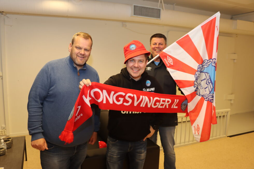 Rune Lundgren (t.h.) er første gjest i første episode av podkasten Haraball, hvor Jonas Krabseth og Pål Sønsteli (t.v.) er programledere.