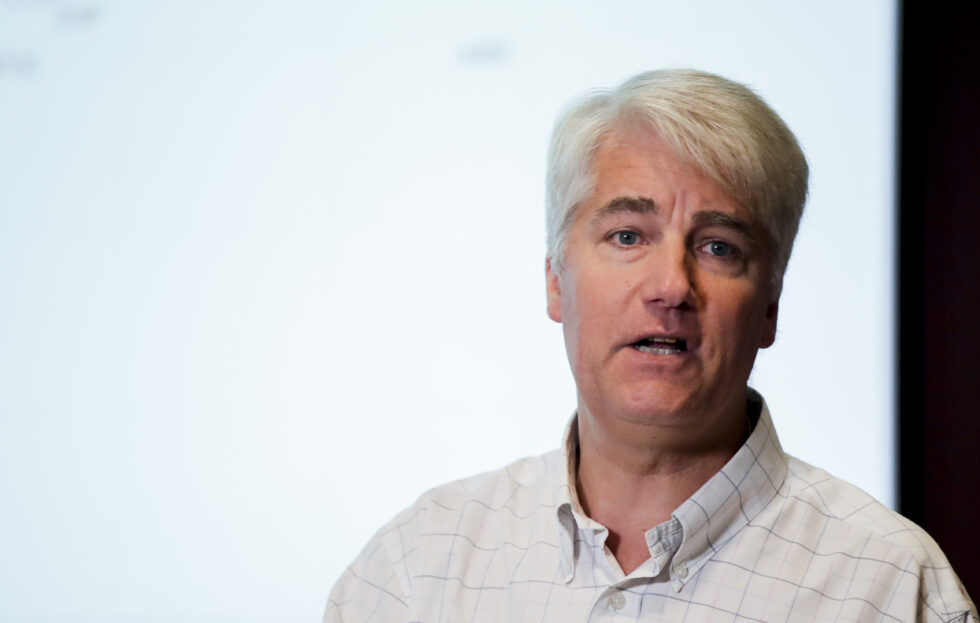 Sjeføkonom Øystein Dørum presenterer NHOs kvartalsrapport med prognoser for den økonomiske utviklingen.