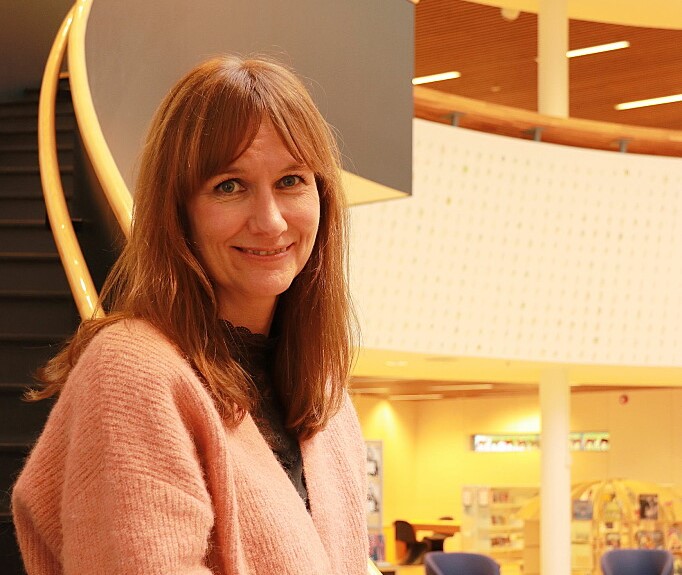 Stine Raaden, heter den nye kultursjefen i byen. I dag er hun sjef for det nye biblioteket.