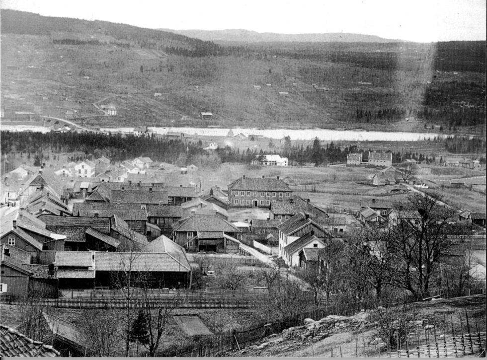 Trehusbebyggelsen i Øvrebyen har nasjonal verdi. Her sett fra Kongsvinger festning på slutten av 1800-tallet.