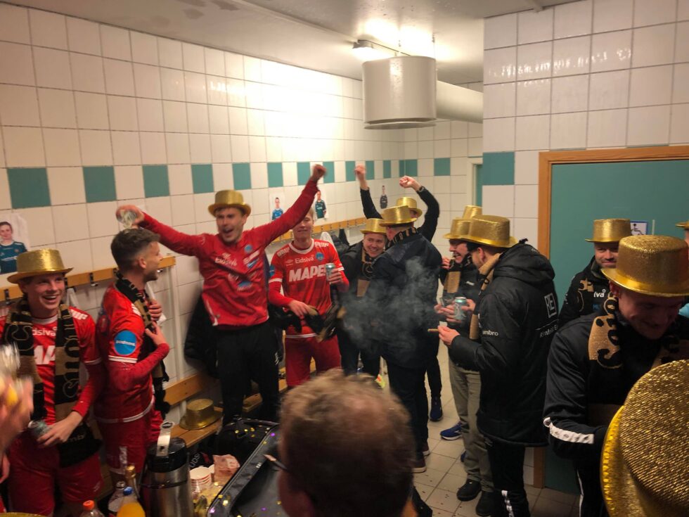 Brage Berg Pedersen er fra Tromsø, og borte mot Fløya senket han mange KIL-skuldre med sin 1-0-scoring.
