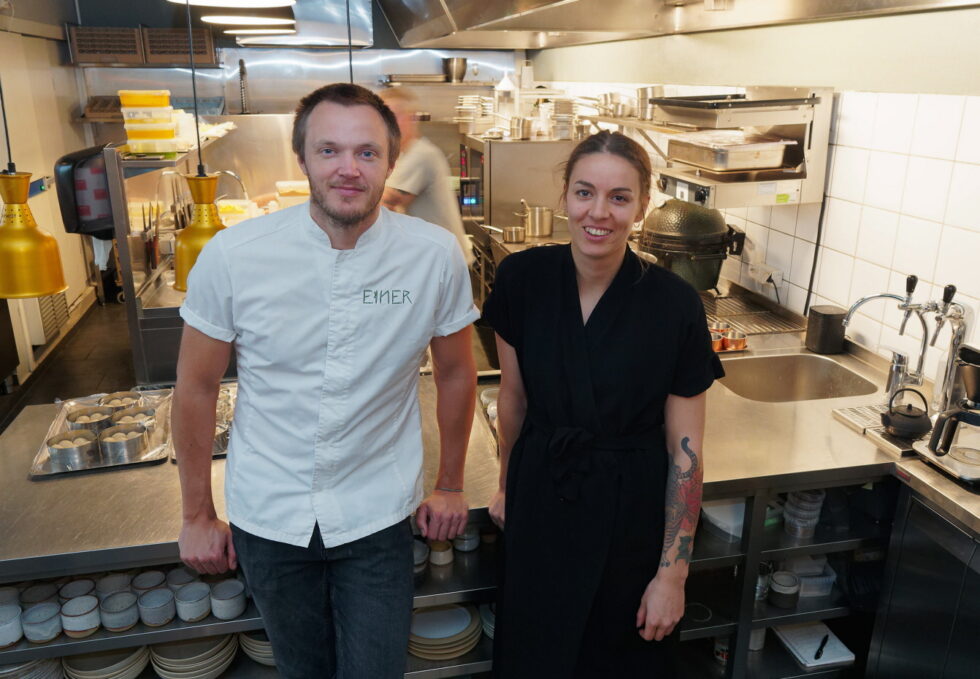 Svein Trandem, Sara Johansson og resten av Einer-gjengen får skryt av Aftenposten.