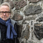 «12 ord om Oskar Maier» er Levi Henriksens nyeste roman. Boka, som lanseres onsdag, er spunnet rundt en virkelig historie om forfatterens egen mor - og kjærlighetsbrev hun sendte til sin tyske kjæreste som 17-åring.