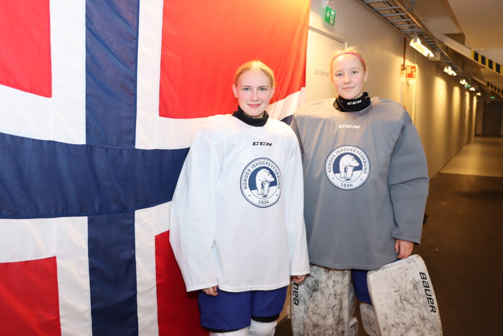 Emma Fladmo (t.v.) og Madeleine Østmoløkken er tatt ut på landslagssamling, og det i egen by.